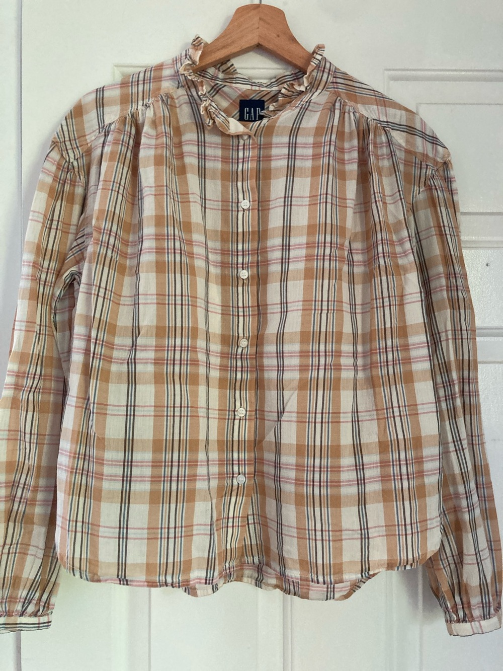 GAP Women’s Beige and White Plaid Button-Down Blouse
